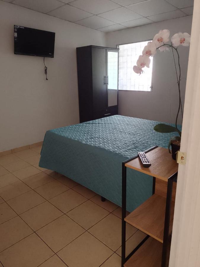 Hostal Los Heroes Antiguo Cuscatlán Exteriör bild