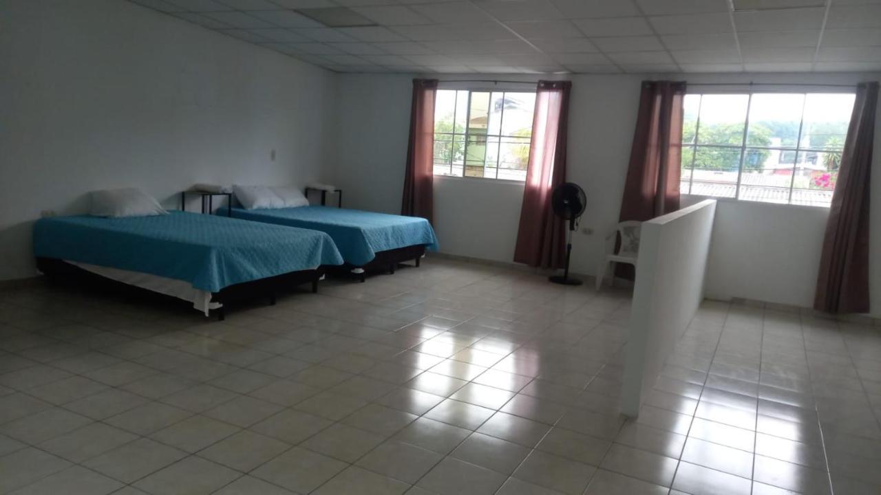 Hostal Los Heroes Antiguo Cuscatlán Exteriör bild